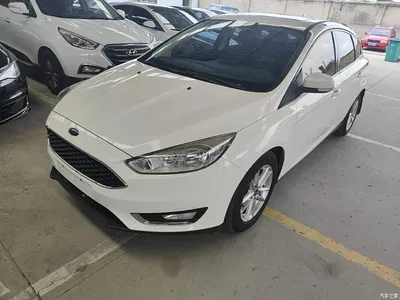 2015 Ford Focus Hatchback 1.6L Automatic Trend, фото 1, лот 10281412