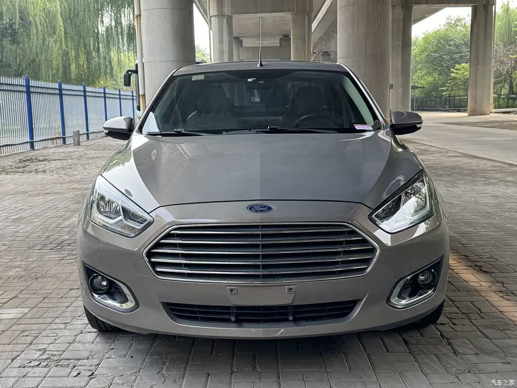 2015 Ford Escort 1.5L Automatic Fashion, фото 3, лот 11227871