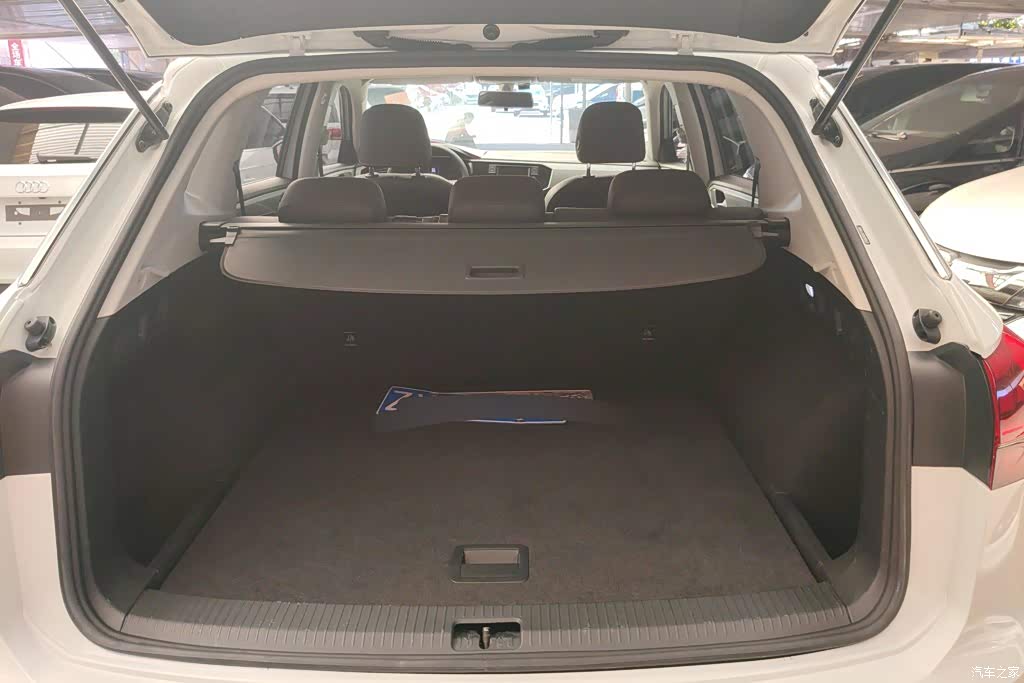 2019 Volkswagen Tayron Expedition 280TSI 2WD Luxury (China VI), фото 4, лот 11212533
