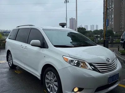 2015 Toyota Sienna 3.5L 4WD L, фото 2, лот 10269619