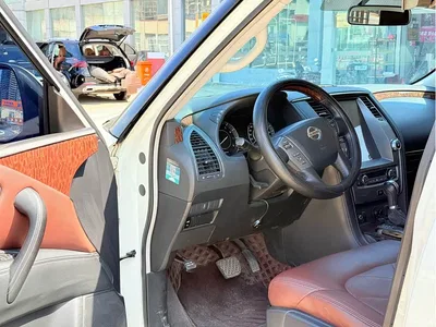 2018 Nissan Patrol 4.0L Leadership, фото 3, лот 10339379