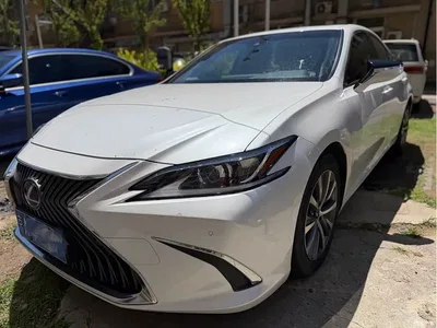 2021 Lexus ES 300h Excellence Edition, фото 1, лот 10316344