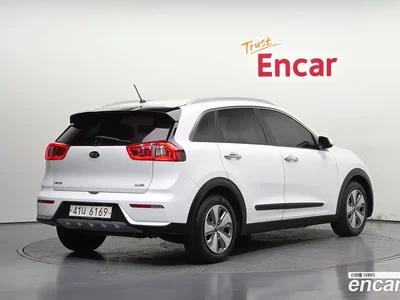 2018 Kia Niro Prestige, фото 2, лот 10080720