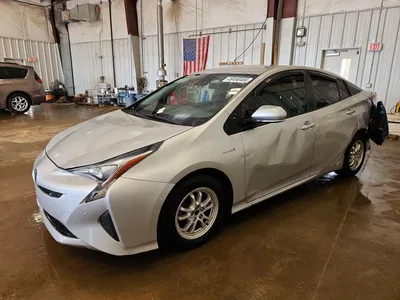 2018 TOYOTA PRIUS TWO, фото 1, лот 10558590