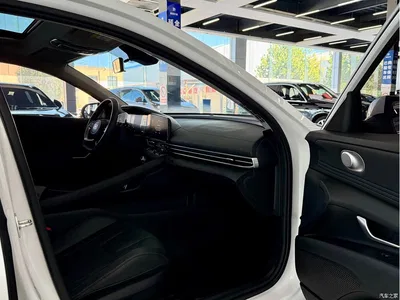 2023 Hyundai Elantra Model 1.5L CVT LUX Premium Edition, фото 4, лот 10381524