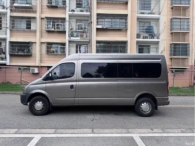 2021 SAIC Maxus Xintu V80 2.0T PLUS Manual Aoyun Long Wheelbase Medium Roof 6/7/8/9 Seater, фото 2, лот 11160878