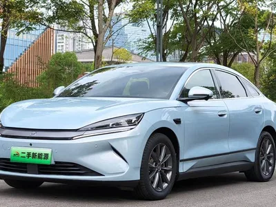 2025 BYD Qin L EV 545KM Superior, фото 1, лот 11554327