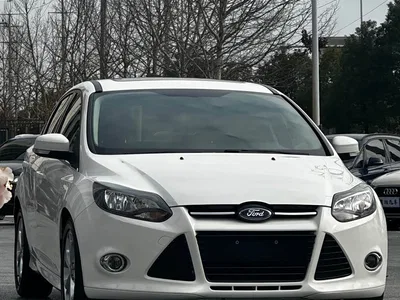 2012 Ford Focus Hatchback 2.0L Automatic Luxury Sport, фото 2, лот 10299015
