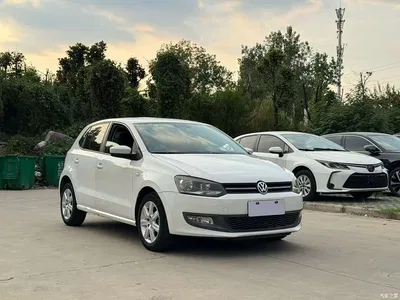2013 Volkswagen Polo 1.4L Automatic Comfort Edition, фото 2, лот 10270645