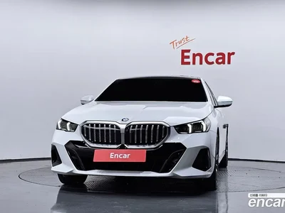 2025 BMW 5-Series 530i xDrive M Sport, фото 2, лот 10074231