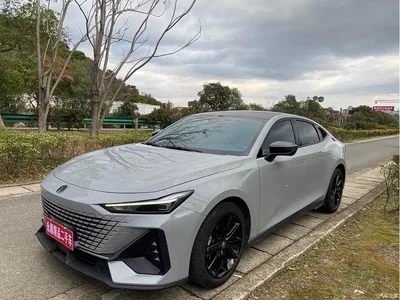 2023 Changan UNI-V 1.5T Luxury Edition, фото 1, лот 10250673
