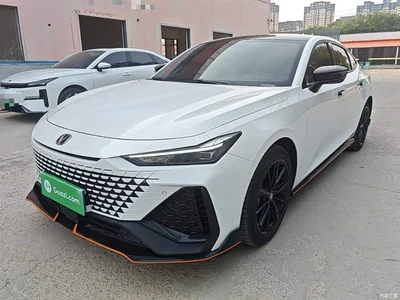 2023 Changan UNI-V 2.0T Sharp Speed Edition, фото 2, лот 10256447