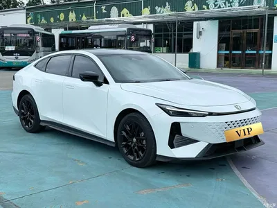2025 Changan UNI-V 1.5T 500Bar Premium Sport Model, фото 3, лот 10689524