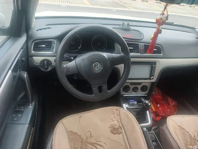 2013 Volkswagen Lavida Facelift Classic 1.6L Manual Comfort, фото 3, лот 10456254