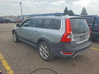 2010 VOLVO XC70 T6, фото 2, лот 10876309