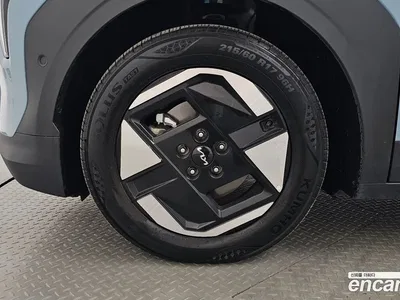 2025 Kia EV3 Standard 2WD, фото 4, лот 10566743