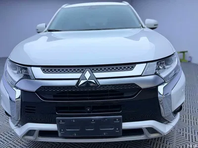 2021 Mitsubishi Outlander Facelift 2.0L 2WD Premium Edition 7-Seater, фото 2, лот 10339386