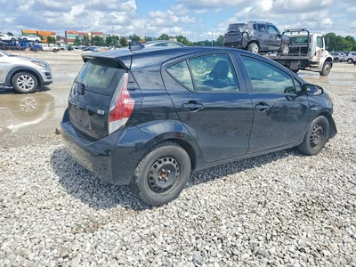 2016 TOYOTA PRIUS C TWO, фото 3, лот 10528822