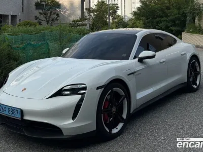 2021 Porsche Taycan 4S, фото 2, лот 10102916