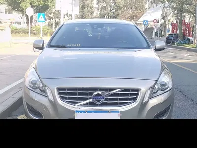 2013 Volvo S60 (Import) Model T5 Comfort Edition, фото 2, лот 10361339