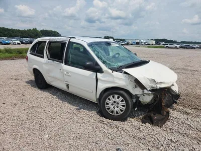 2005 CHRYSLER TOWN & COUNTRY LX, фото 4, лот 10865678