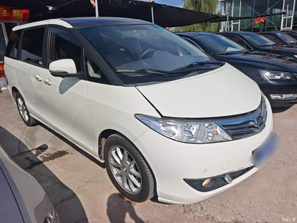 2015 BYD M6 2.4L Automatic Premium Edition, фото 4, лот 10259431