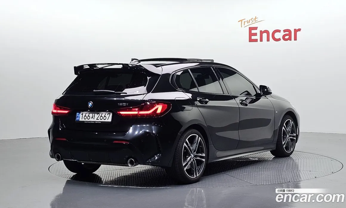 2022 BMW 1-Series 120i M Sports, фото 2, лот 11132341