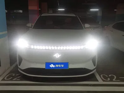 2024 Dongfeng Yipai eπ008 210Max Range Extender 6-Seater, фото 2, лот 11159299