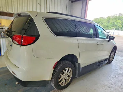 2020 CHRYSLER VOYAGER LXI, фото 3, лот 10660339