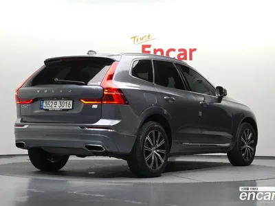2021 Volvo XC60 T8 Inscription, фото 2, лот 10127488