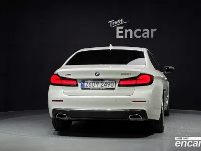 2022 BMW 5-Series 530i xDrive Luxury, фото 4, лот 10780887