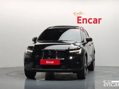 2025 Volvo XC40 B4 Black Edition, фото 3, лот 10115847