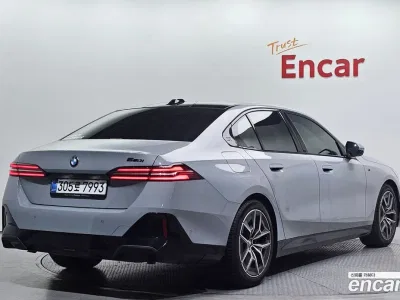 2025 BMW 5-Series 520i M Sport, фото 2, лот 10143613