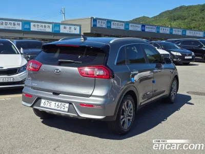 2017 Kia Niro Prestige, фото 4, лот 10080728
