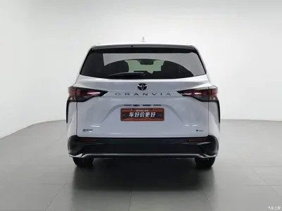 2024 Toyota Granvia 2.5L Hybrid Comfort, фото 4, лот 10573789