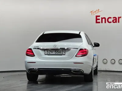 2018 Mercedes-Benz E-Class E200 Avantgarde, фото 4, лот 10215863
