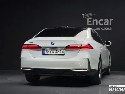 2024 BMW 5-Series 530i xDrive, фото 3, лот 10054690