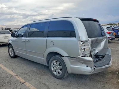 2010 CHRYSLER TOWN & COUNTRY TOURING, фото 2, лот 10865977