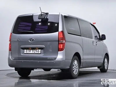 2016 Hyundai Starex 3-Seater VAN, фото 1, лот 10193088
