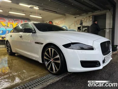 2019 Jaguar XJ 3.0D Premium Luxury LWB, фото 1, лот 10118423