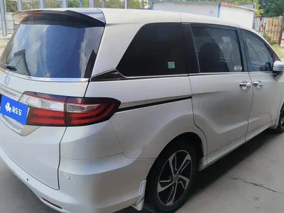 2017 Honda Odyssey 2.4L Luxury Edition, фото 3, лот 10419493