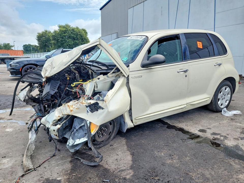 2004 CHRYSLER PT CRUISER, фото 1, лот 10970723