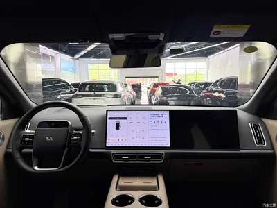 2025 Li Auto Li L8 Ultra Smart Renewal Edition, фото 3, лот 10824655