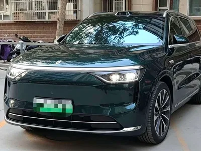 2025 AITO Wenjie AITO M8 Range Extender Max+ Edition 53.4kWh 5-seater, фото 1, лот 11193759