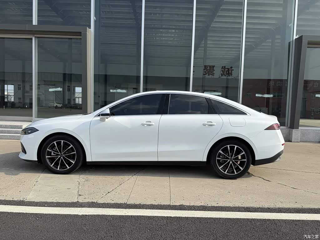 2025 Roewe D7 DMH 125km World Champion Excellence Edition, фото 3, лот 10340362