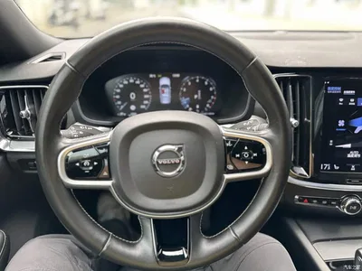 2021 Volvo V60 B5 Zhiyuan Sport Edition, фото 3, лот 10403375