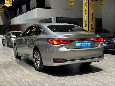 2025 Lexus ES 200 Ultimate Edition, фото 4, лот 10807763