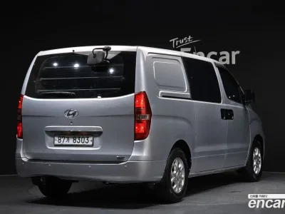 2009 Hyundai Starex 5-Seater VAN, фото 2, лот 10187722