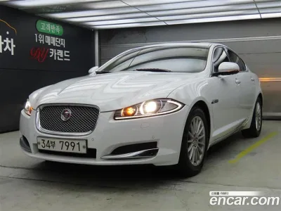 2014 Jaguar XF 2.0 Luxury, фото 1, лот 10117129