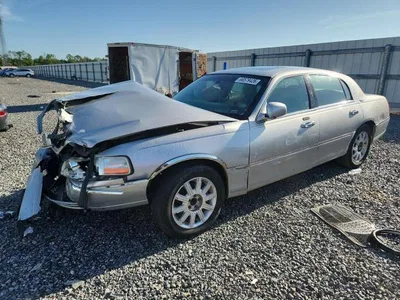2007 LINCOLN TOWN CAR SIGNATURE LIMITED, фото 1, лот 10877253